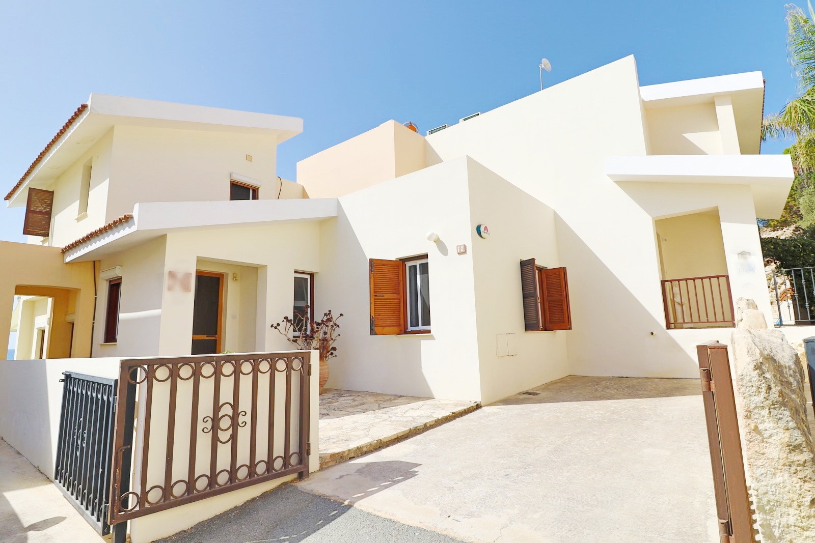 Detached Villa For Sale in Coral Bay, Pafos SUN17431