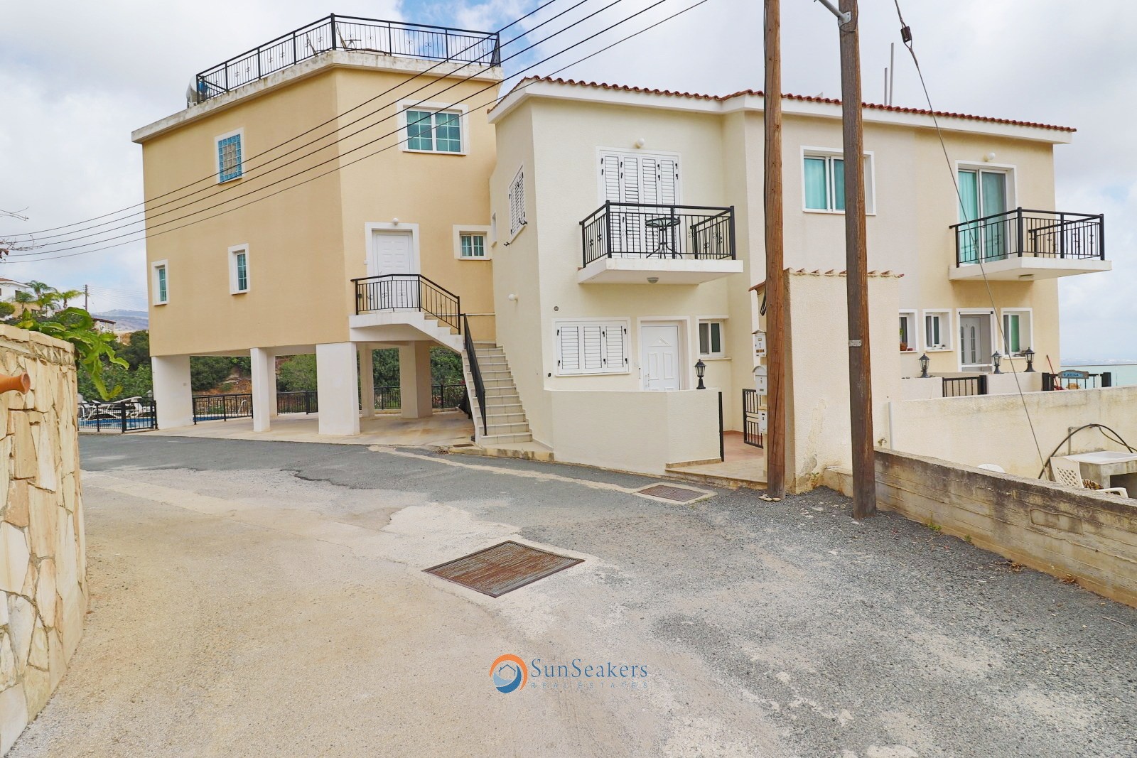 Town House For Sale in Peyia, Pafos SUN17600